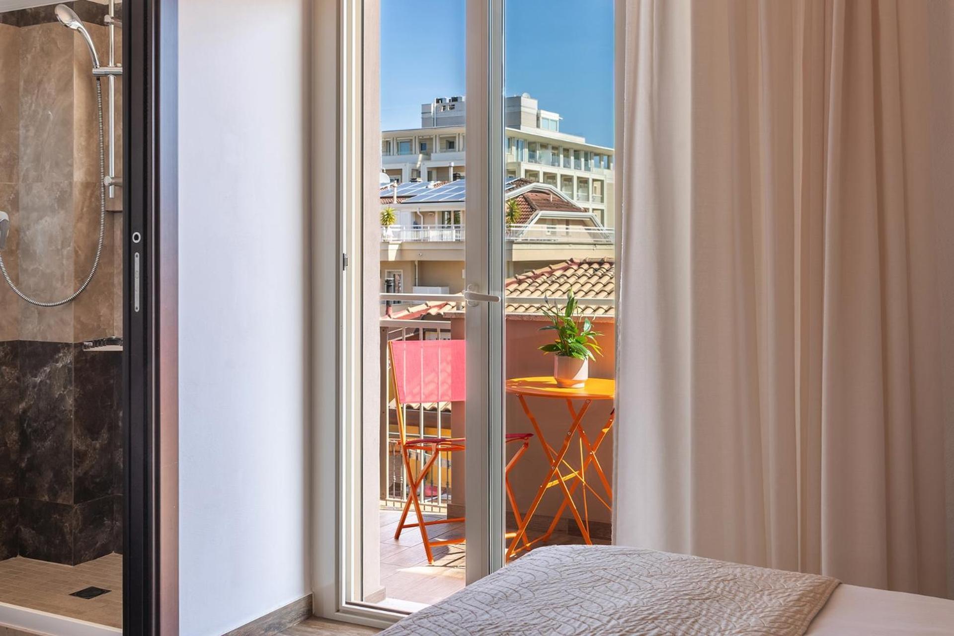 Hotel Carmen Риччоне Екстер'єр фото
